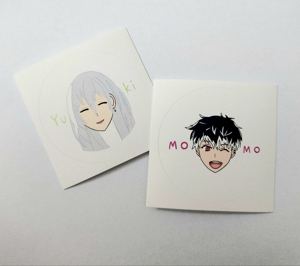 내일 어나스테 < P17 > 에서 유키모모 스티커 무료 배포 합니다! ❄️🍑