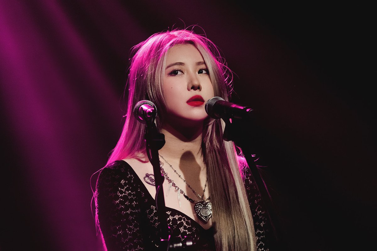 tellusboutur's tweet photo. i love her ♡ https://t.co/9l7nHPxEAb