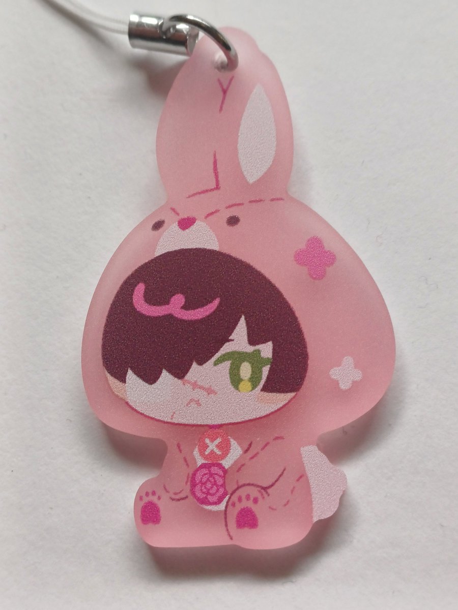 The frosted Towa bunny keychain turned out so cute 🥹🥹🥹

Preorders are still open for it and the plushie~