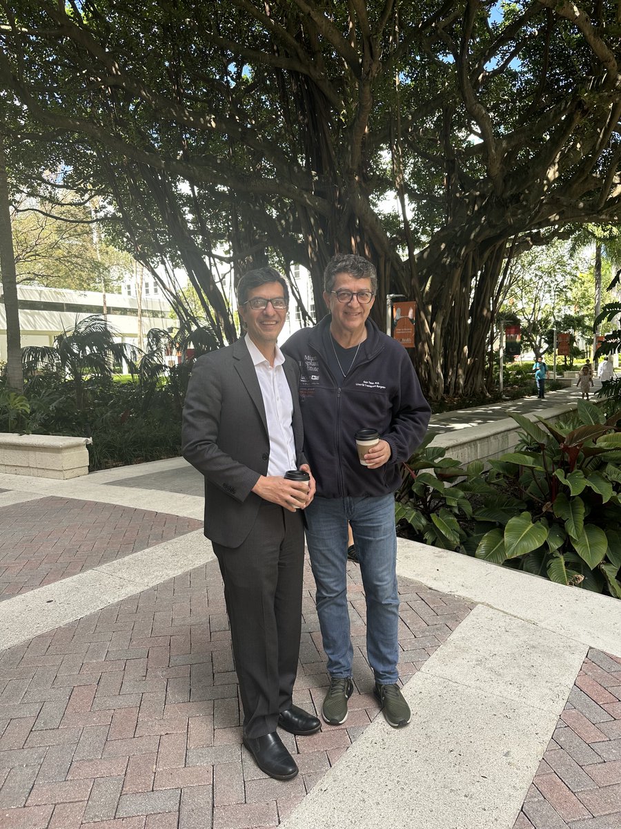 Paulo Martins MD, PhD, FACS (@paulo_martinsmd) on Twitter photo Truly honored to have been invited to deliver the Transplant Grand Rounds at Jackson Memorial Hospital – Miami Transplant Institute.
Grateful for the opportunity and the warm welcome – and it was such a pleasure reconnecting with old friends!
Thank so much!
<a href="/Salim_Munoz/">Salim Munoz</a> Truly honored to have been invited to deliver the Transplant Grand Rounds at Jackson Memorial Hospital – Miami Transplant Institute.
Grateful for the opportunity and the warm welcome – and it was such a pleasure reconnecting with old friends!
Thank so much!
<a href="/Salim_Munoz/">Salim Munoz</a>
