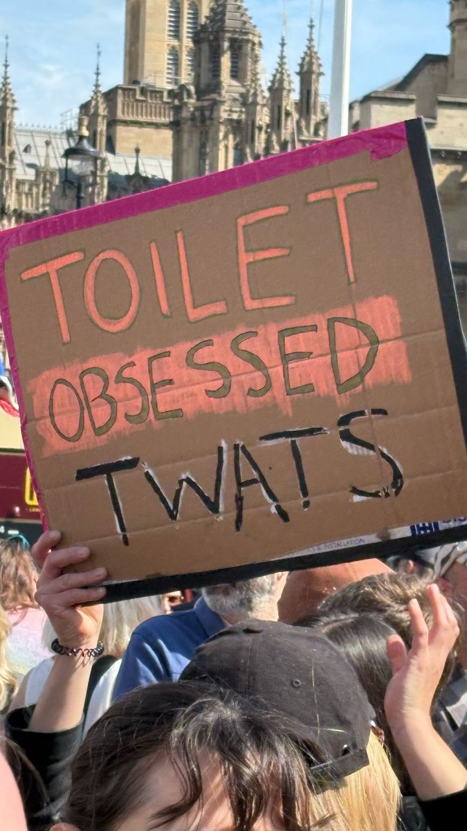 India Willoughby (@indiawilloughby) on Twitter photo 