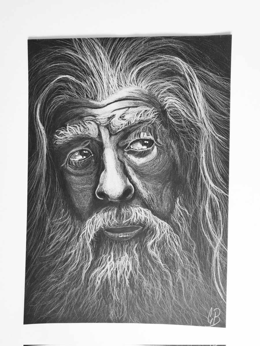 Gandalf🧙🏼‍♂️ Siyah kağıdın üzerine, beyaz.
#LordOfTheRings #art #kuruboya