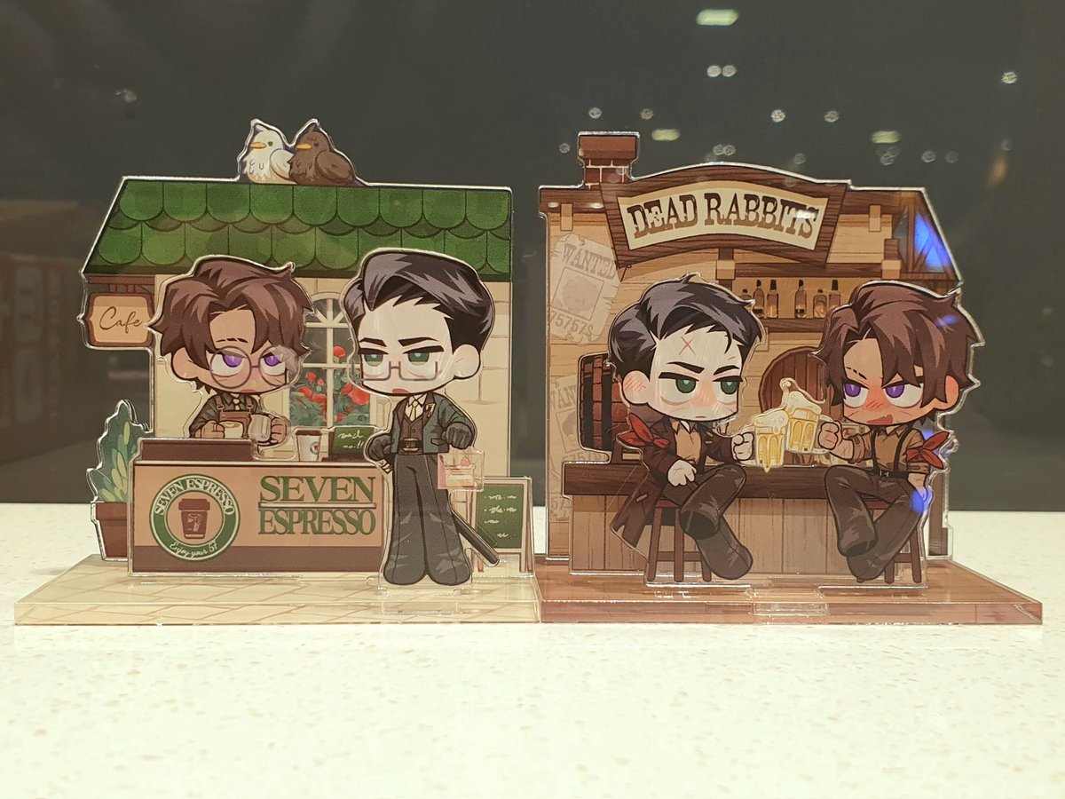 아크릴 굿즈 샘플을 뽑앗어요
나 칼선 잘딴듯 ㅎㅎ