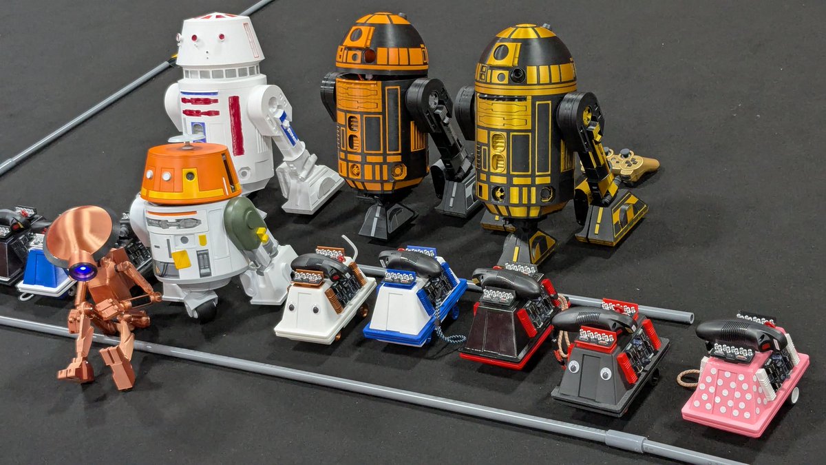 SWCJ スターウォーズ セレブレーション R2-D2ポーチはLEDで光るのよ