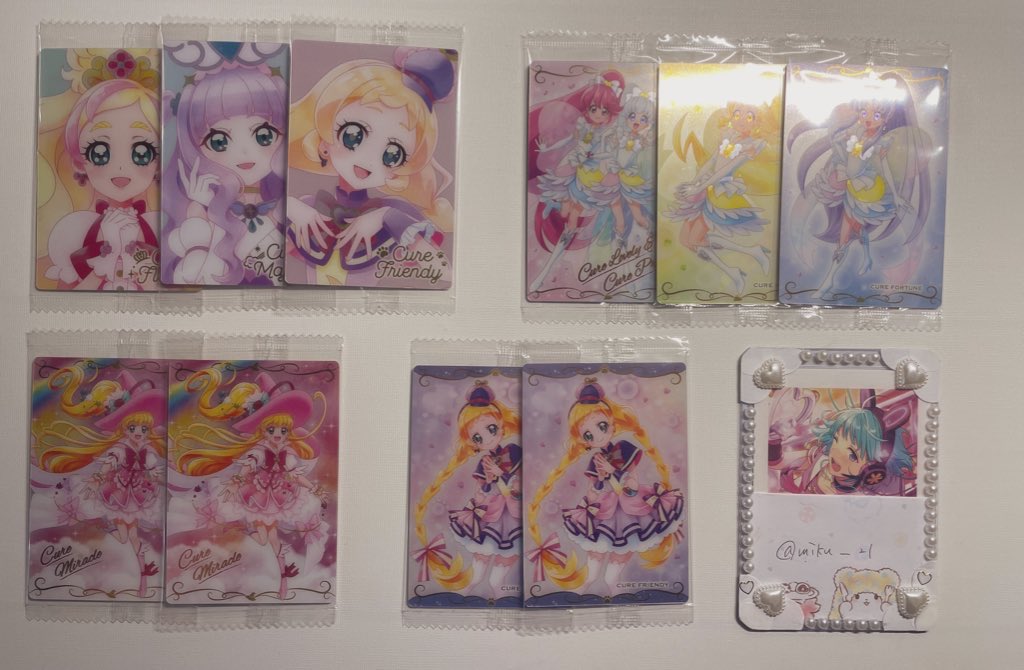 miku__21's tweet photo. @xxx [交換] プリキュア ウエハース 11

〈譲〉 画像1.2枚目
〈求〉画像3枚目 ニャミー リリアン マジカル

・HR⇔HRでの交換優先
・郵送のみ

お気軽にお声かけください🙇‍♂️ https://t.co/MW7v5qg8ti