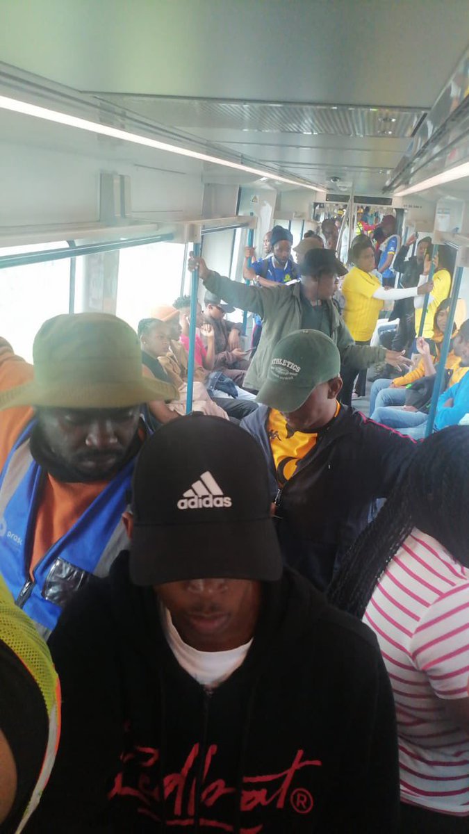 PRASA_Group's tweet photo. Shoutout to our awesome supporters for riding with us to the gameโliterally! Now letโs bring the vibes and back Mamelodi like never before. Letโs make it loud, letโs make it proud ๐ฟ๐ฆ
#Sundowns #SUNASC #TotalEnergiesCAFCL #RabatsenaGape https://t.co/sMqm9oqQTp
