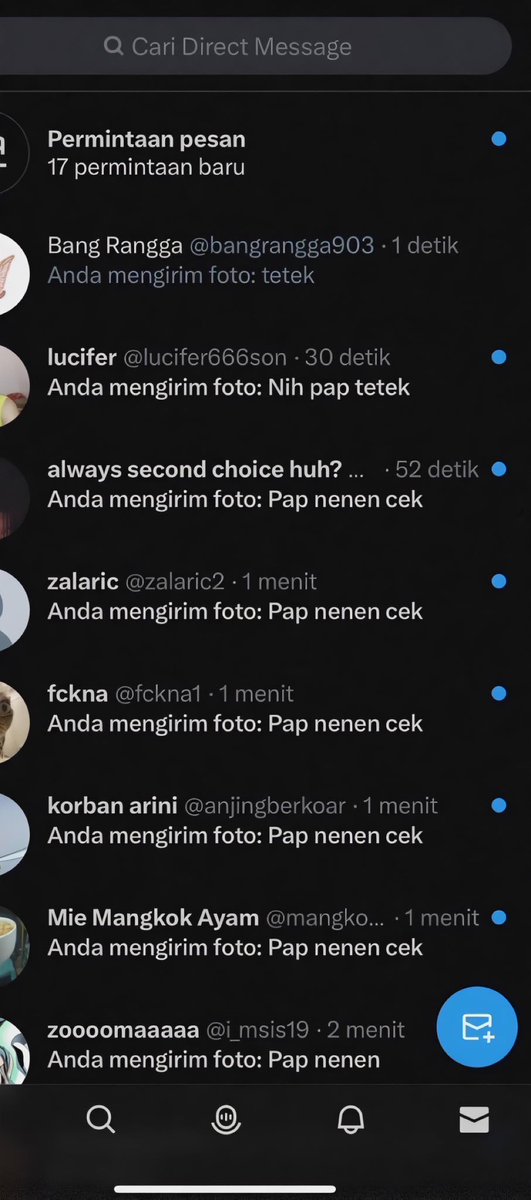 ada yang belum dapat foto tete ku? 
1 foto 💭
2 foto 🔁
3 foto ❤️