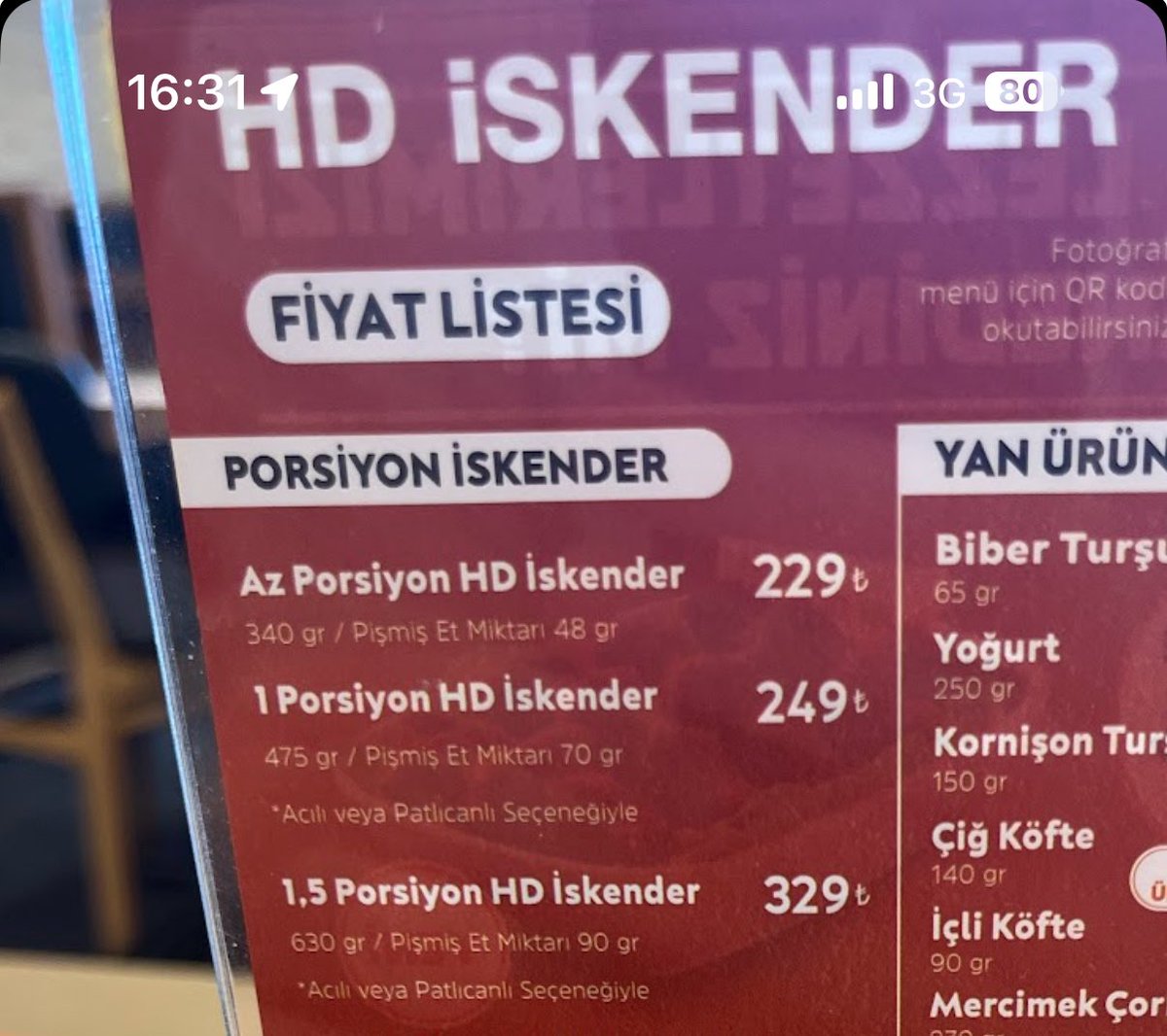 ssercanbacak's tweet photo. @eststormcloak Eleştri yapmadan önce bence konu hakkında iyice bilgi sahibi olunmalı , gerçi garson bile bilgi sahibi değil:) ama menüde kaç gram et servis ettikleri gördüğünüz üzere yazıyor (90 gram) . Konu özetine gelirsek verdiğiniz fiyata göre aldığınız miktardan  şikayet etmekte haklısınız https://t.co/iygfFGZXV4