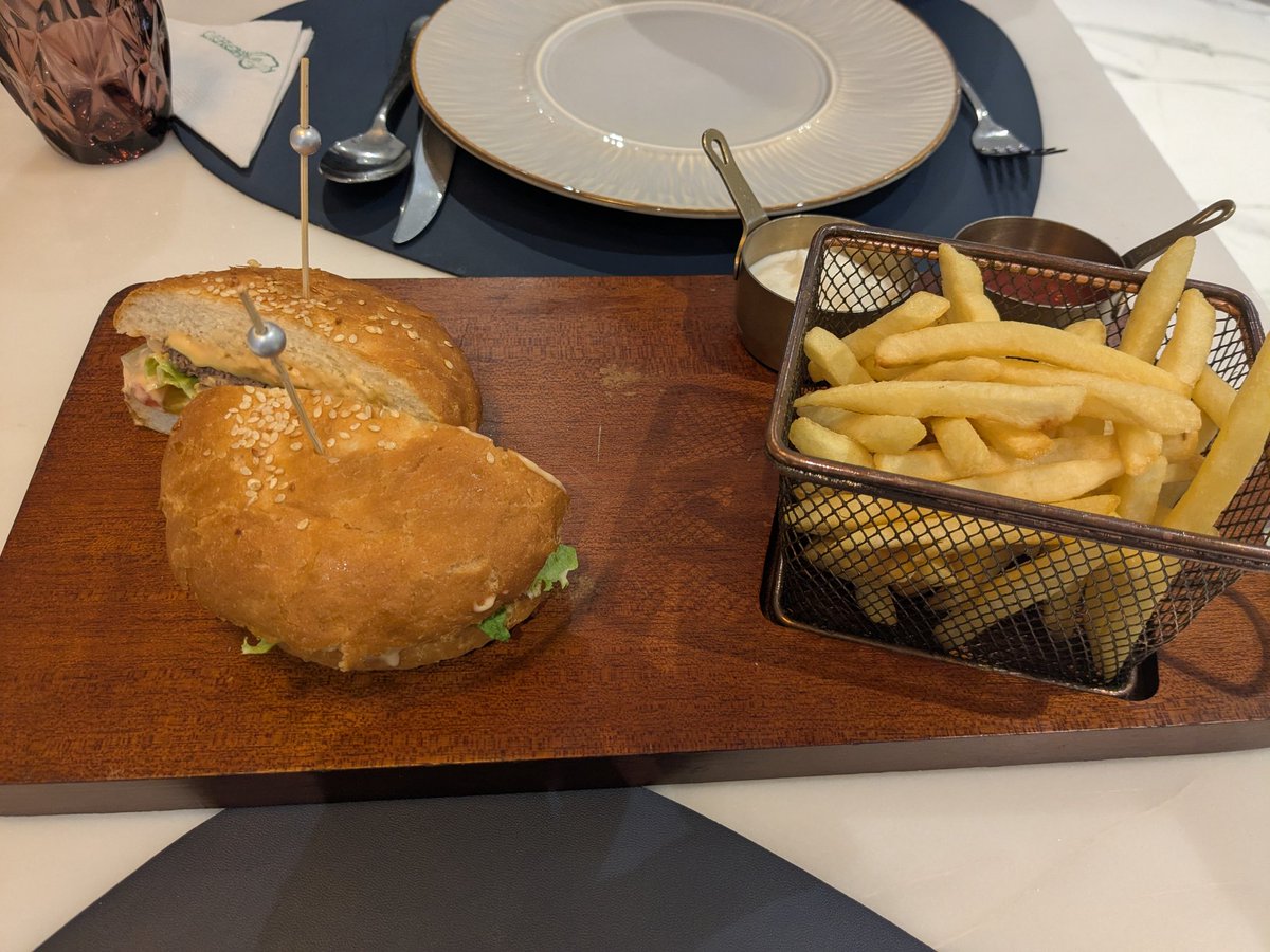 OrderOfEntropy's tweet image. Kuboos, Labane with meat balls, Pizza and beef cheese burger from Chef Lebanon, Kottakkal.