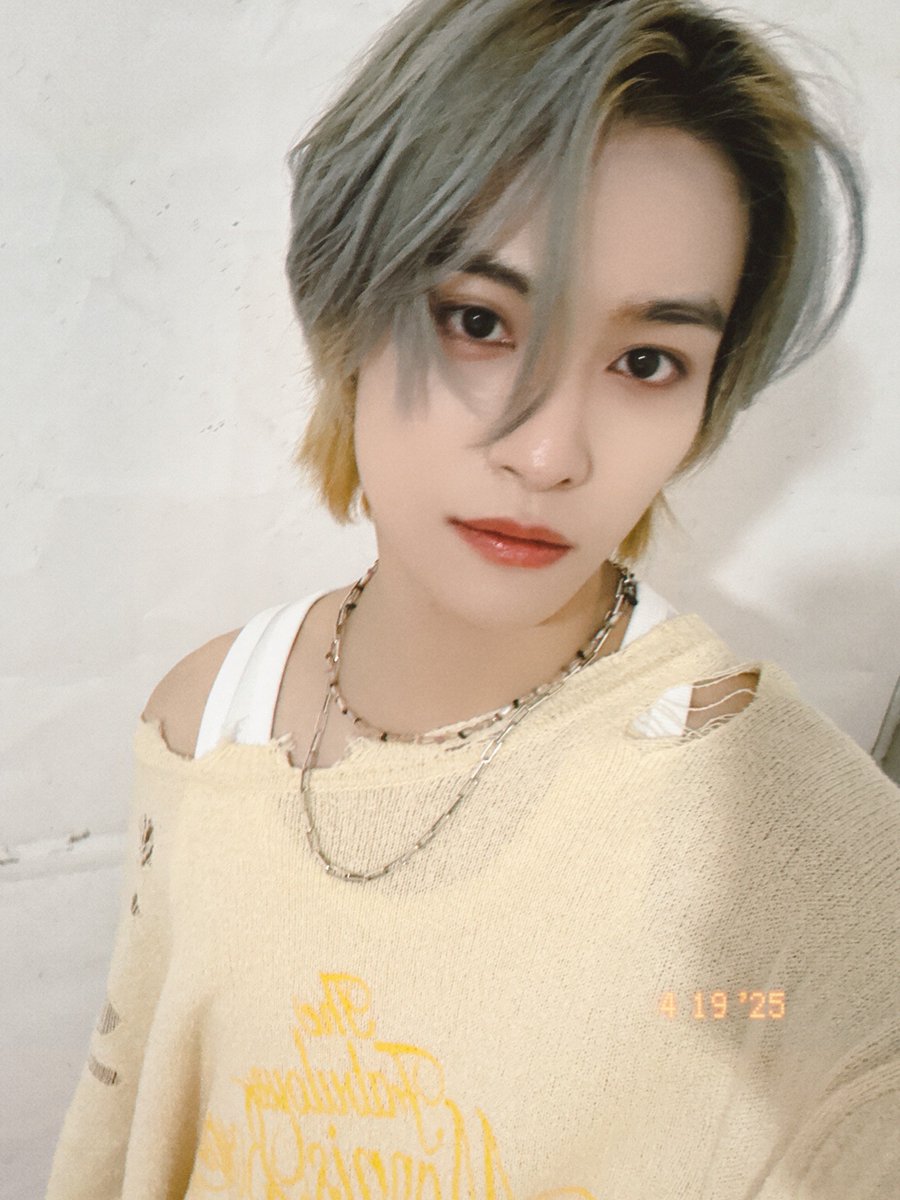 archiveyy's tweet photo. 250419 #YANGYANG 🫧

[09:38PM CST] https://t.co/Vf3eLWuAUR