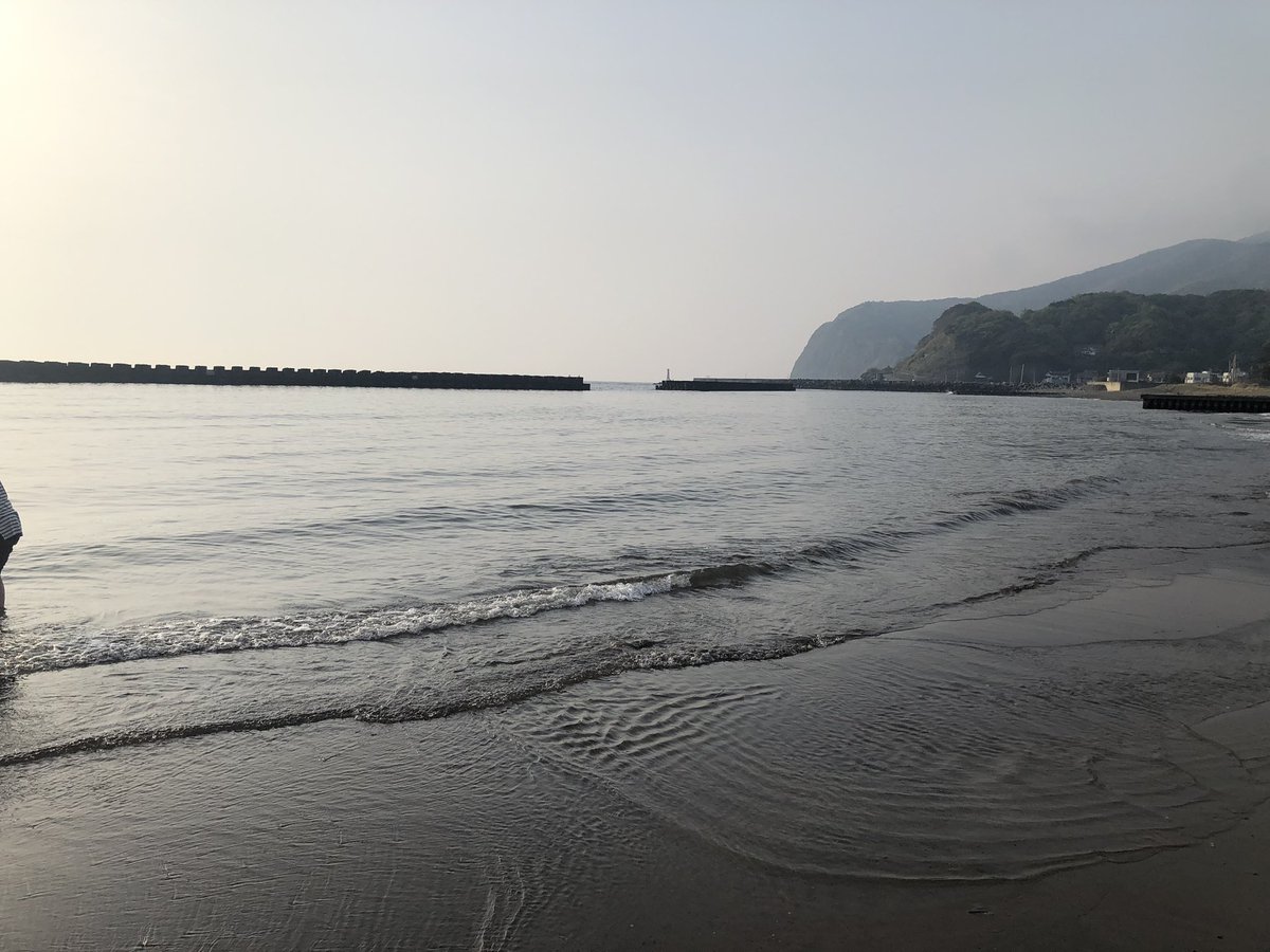 iso_noboru05's tweet photo. 釣りしなくても海眺めながらビール最高でした🍺 https://t.co/0pPxYyWfIm