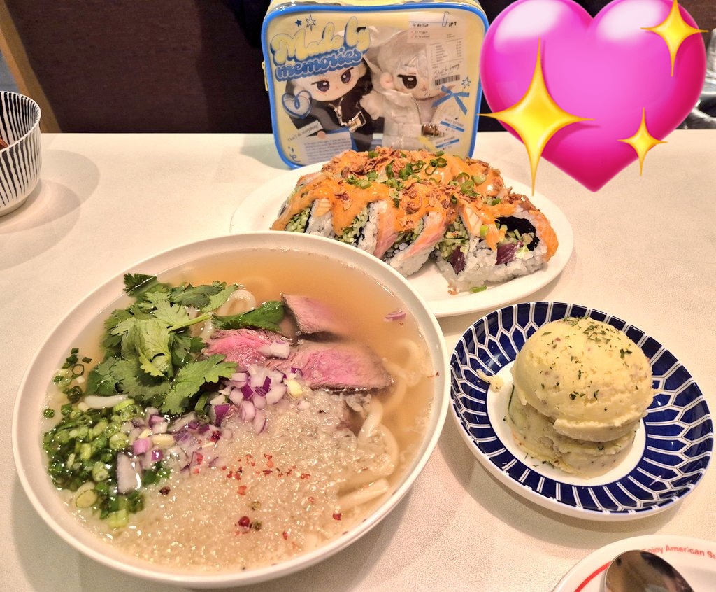 막내즈와,,, 문대의 조합을 좋아하는 편,,, 오늘은 래빈이와 문대랑 함께,,,, 시고르 시리즈 너무 귀여워,,,,, 옷 관련 해시태그 깜빡해서 다시,,,, 올리기,,,,
#10chwear #whitewear #somclothen