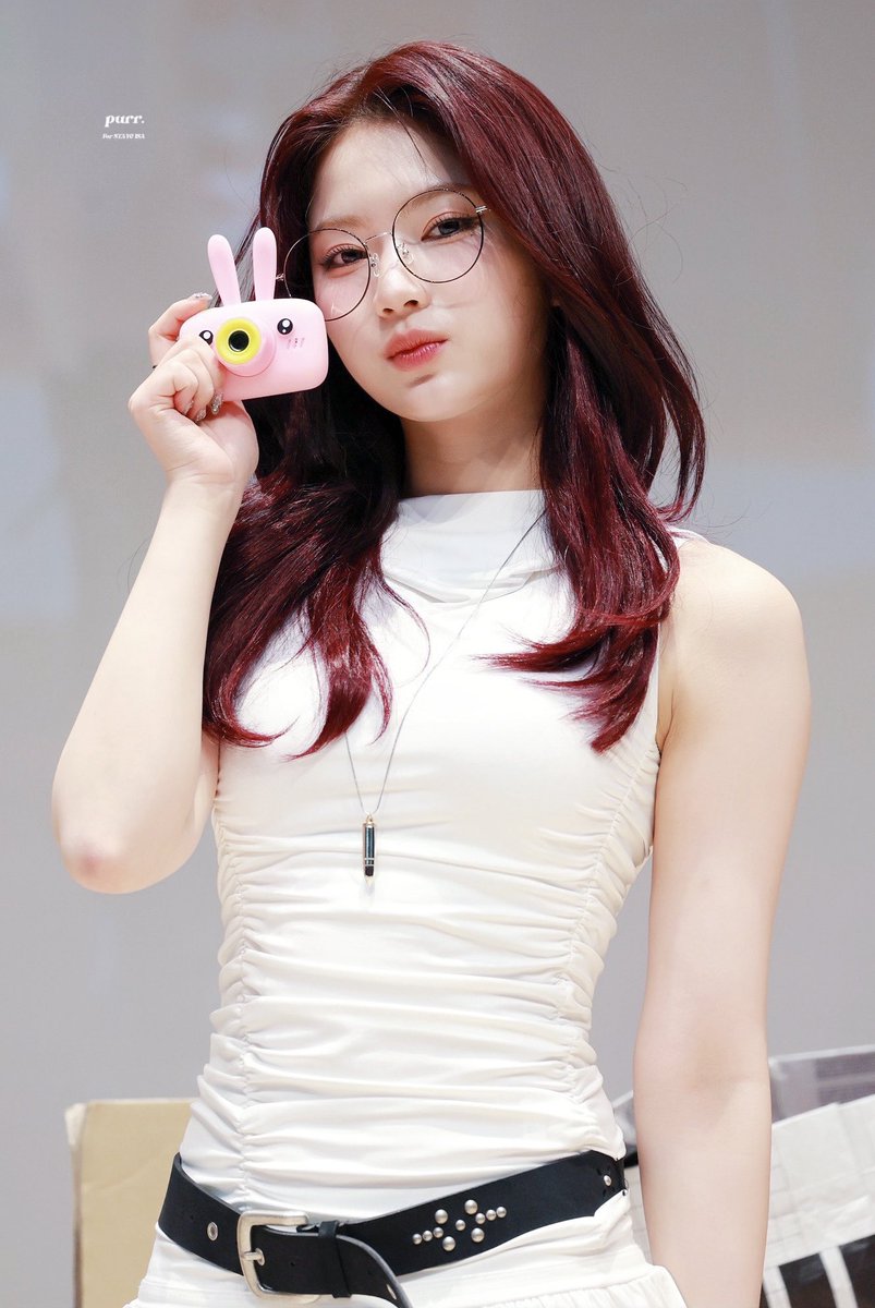 purr_ISA's tweet photo. 250419 팬싸 HQ
📷
#스테이씨 #STAYC #아이사 #ISA https://t.co/1E4R4SePyT