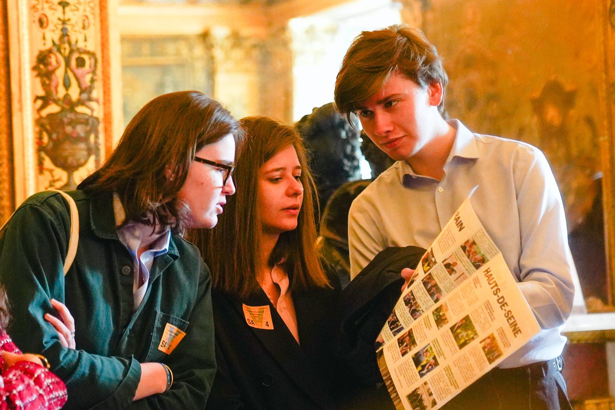 🏛️ Promesse tenue en tant que Vice présidente des <a href="/JeunesMacron/">Les Jeunes avec Macron</a> en charge des territoires : faire visiter des institutions 

Un grand merci au sénateur <a href="/iacovellixavier/">Xavier IACOVELLI</a> pour cette visite du sénat.