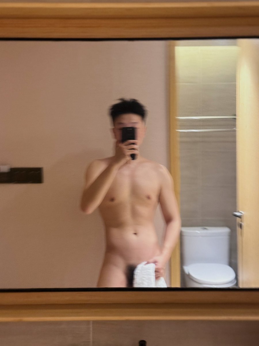 0791zihang's tweet photo. #男菩萨 #直男 #薄肌 #男大 https://t.co/M9ebyz6eiK