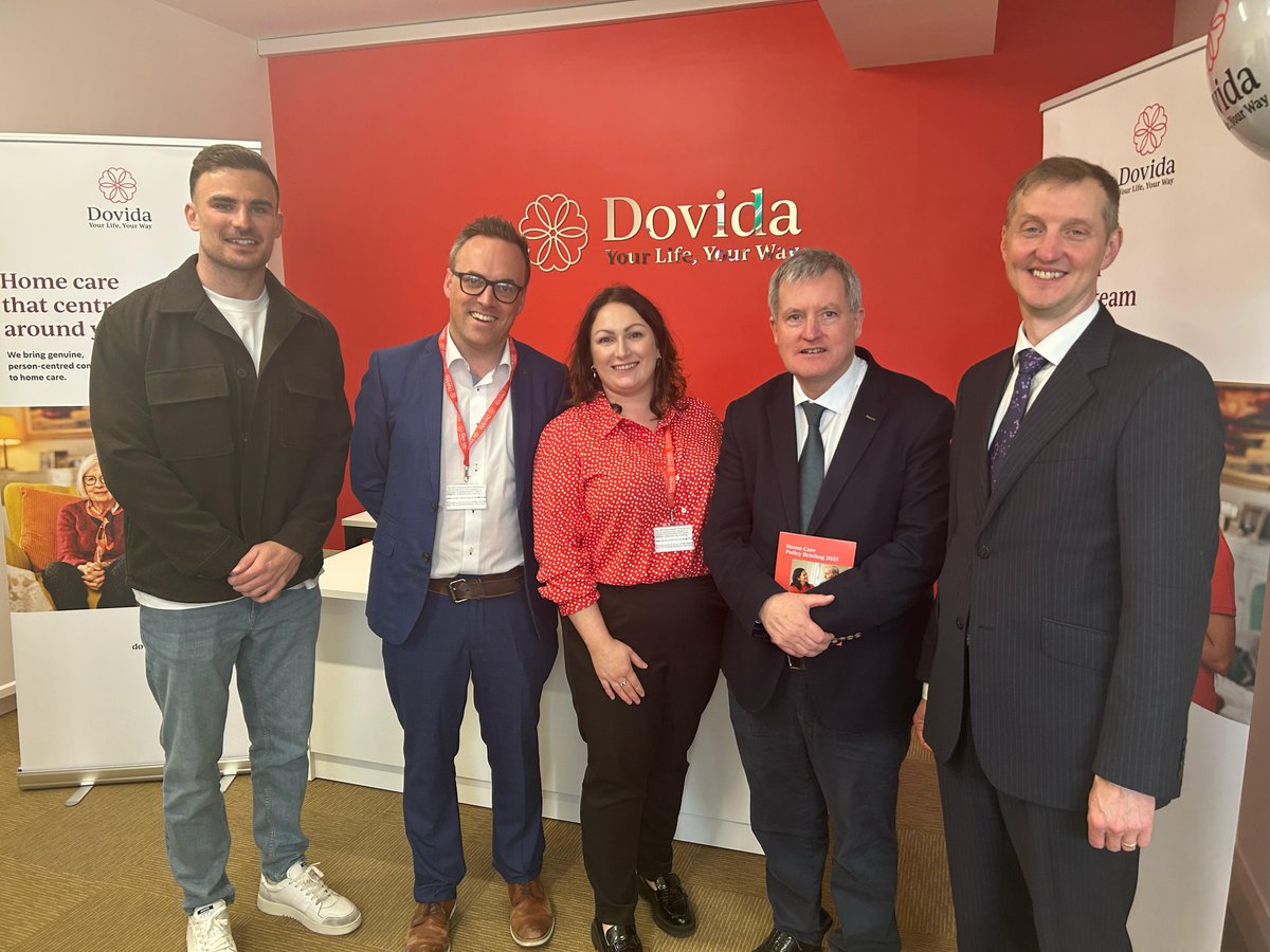 roinnslainte's tweet photo. This week Minister @kodonnellLK attended the rebrand launch of Dovida (previously Home Instead) in Limerick and Ballsbridge. This rebrand launch coincides with Dovida’s announcement of their plans to hire up to 1,500 caregivers across Ireland. https://t.co/wRudClFWtF