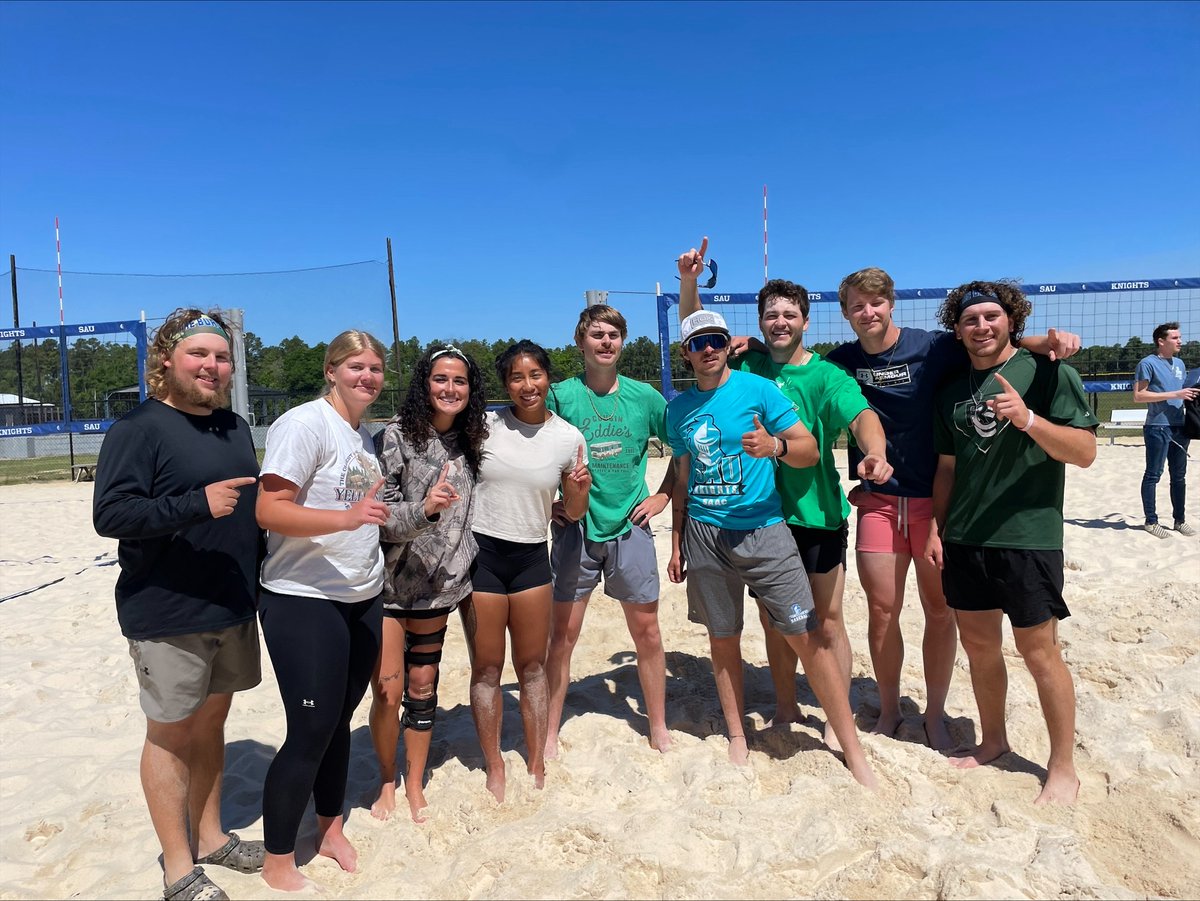 StAndrewsUniv's tweet photo. The last few pics from GANZA!  If you have any pictures, share them in the comments. 📷
#SAUBleedBlue #KnightPride #LaurinburgNC #GANZA #StudentLife https://t.co/Can1pDEDUU
