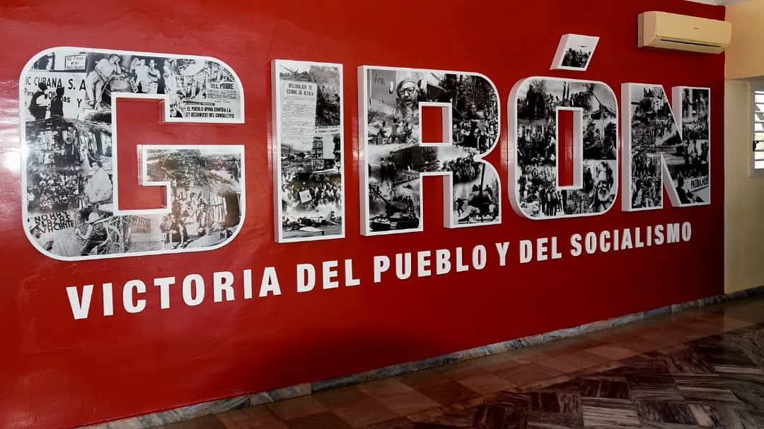«—¡Ya ganamos! ¡Ya ganamos la guerra!... Les hemos hundido dos barcos y tres lanchones y si ellos no se dieron cuenta de que tienen que defender Pálpite están perdidos»

Fidel 

#64AñosDeGirón
