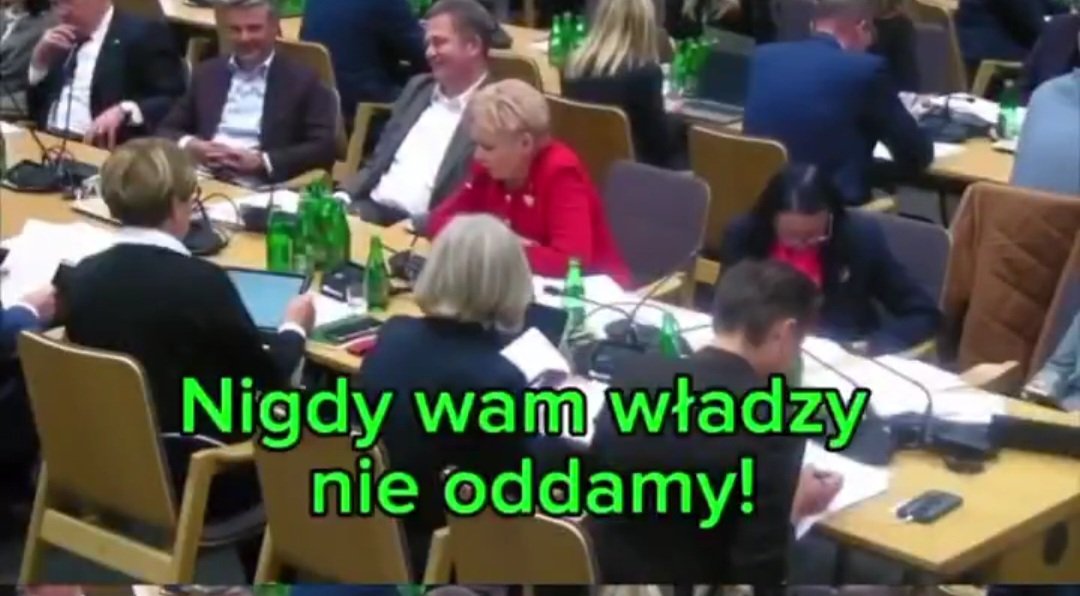 Mr. Cogito tweet media