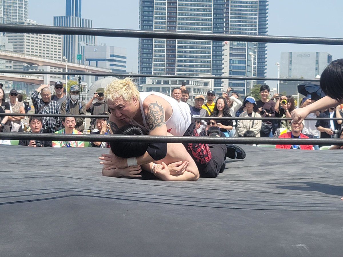 snoopy71121's tweet photo. いつ見てもおもしろい🔥
#メリケンプロレス
#リングソウル
#メリケンパーク https://t.co/QpOcMo7PE9