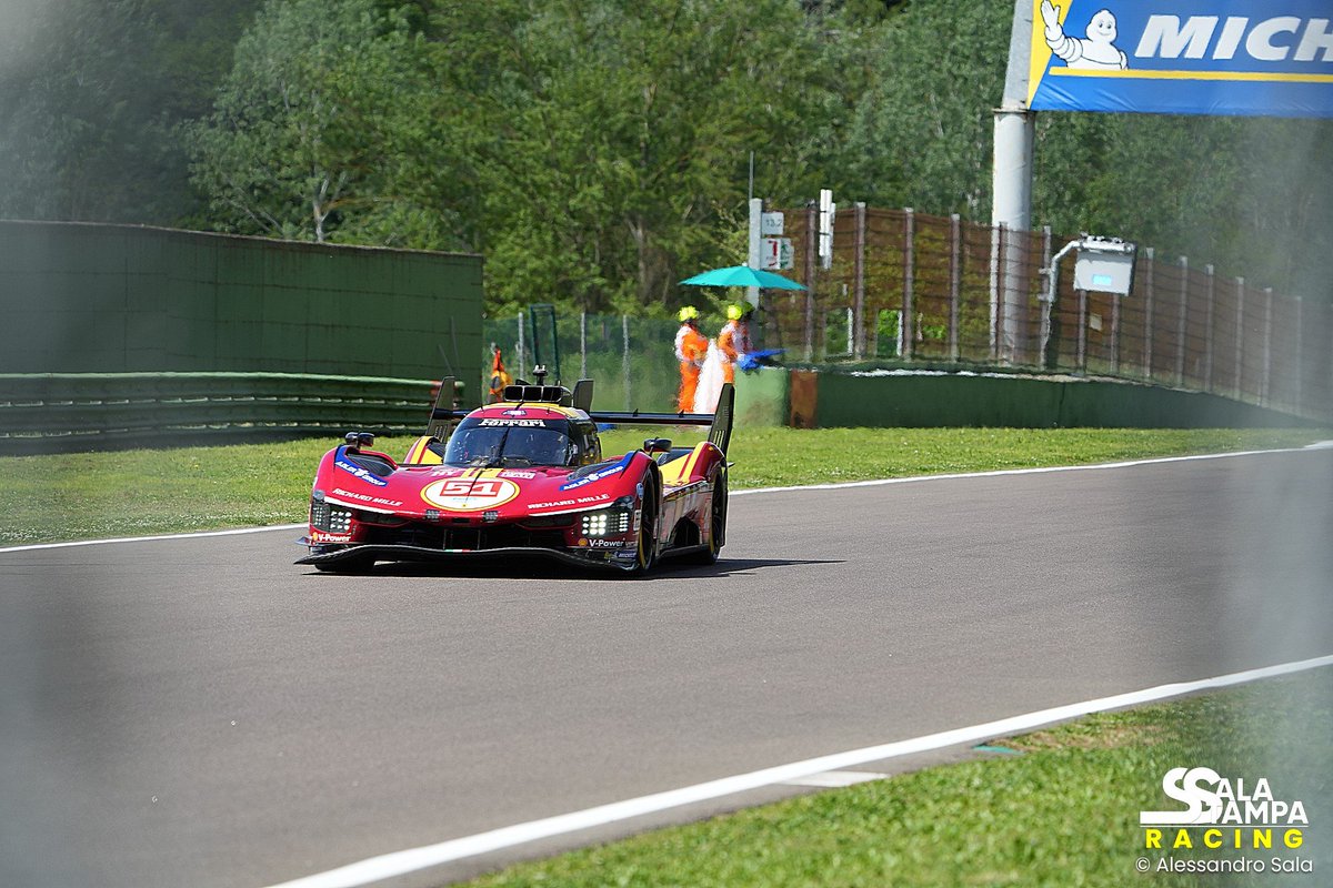 SalaStampRacing's tweet image. I poleman del 2° Round del #WEC  
con @Anto_Giovinazzi in #Hypercar @FerrariHypercar #51
e @ValeYellow46 @followWRT #46
Mega giri che hanno fatto veramente stupendi. 

#6hImola 
📸 @AlessandroSala1