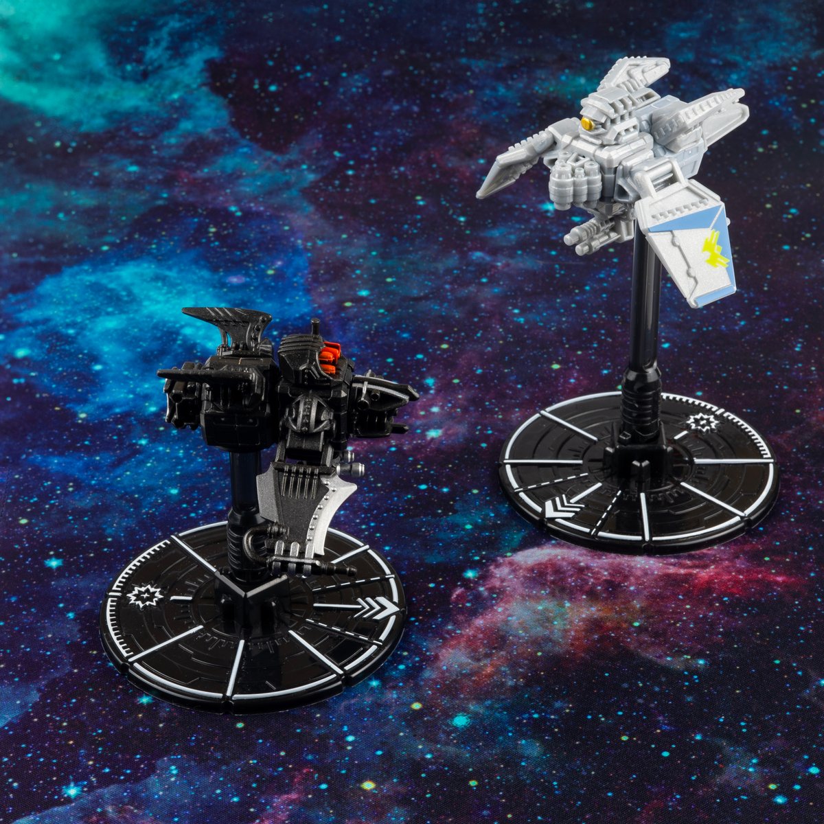 Expansions are here, plus a free Scenario! 👾 - read the latest Snap Ships news: mailchi.mp/snapships/grav…