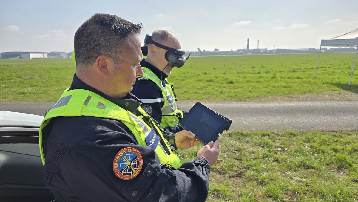 Porte-parole de la Gendarmerie Nationale tweet media
