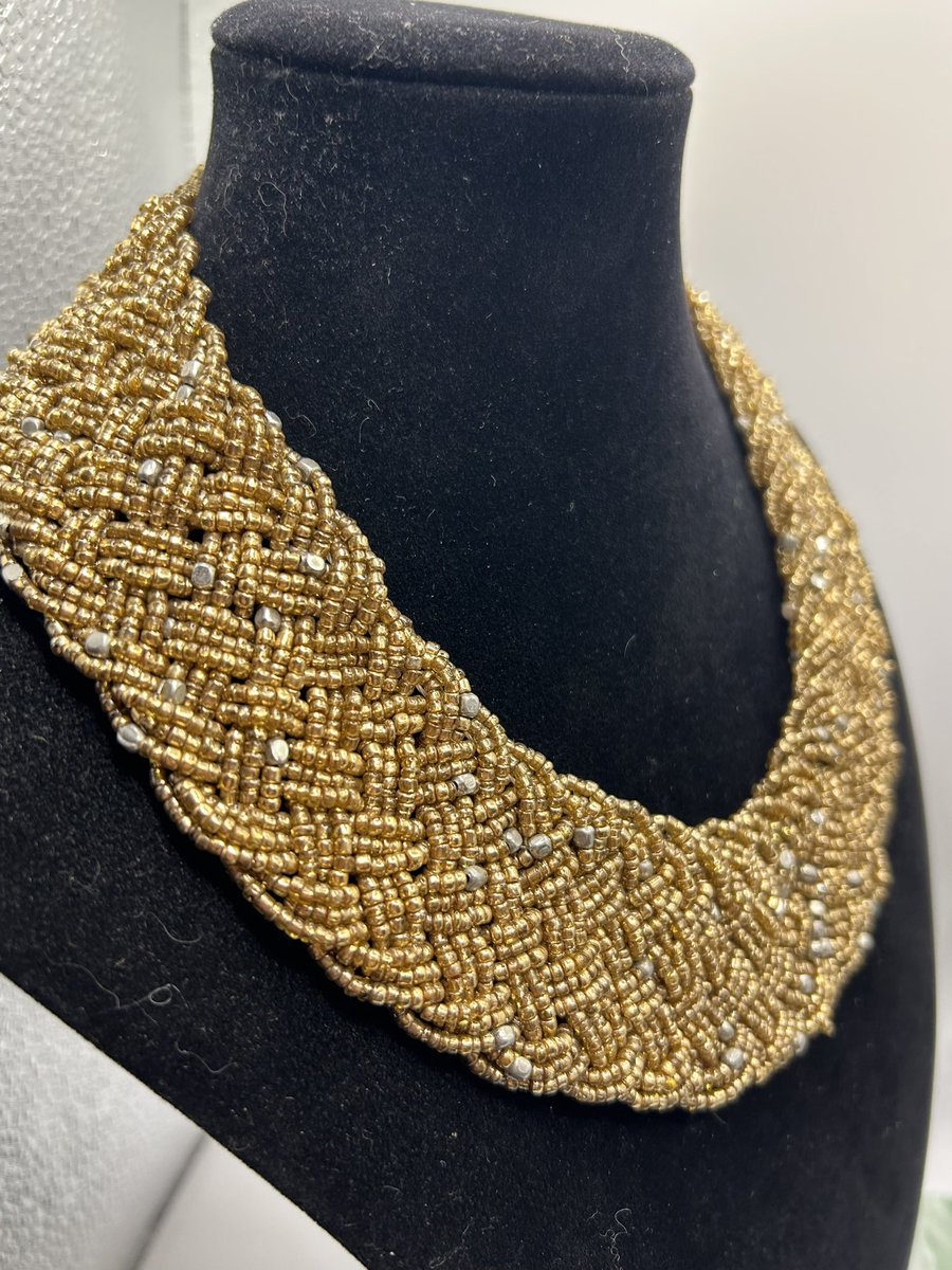 EbayBaby33's tweet photo. #Vintage #Seedbeads #Gold #Glass Seed Beads #Silver Metal Braided Collar #Chocker #DarlingdarlasvintageShop #VintageNeedISayMore #GiftIdeas #Necklace #Chain 15” https://t.co/k6RIYO663z #eBay via @eBay https://t.co/eTbRi1skNC