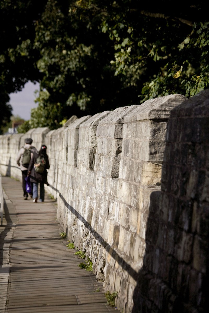 Discover the Hidden Gems of York 🔍

Step off the beaten path and uncover secret spots, tucked-away treasures and stories from the city's ancient past. What will you discover?

Start your adventure: visityork.org/itineraries/hi…