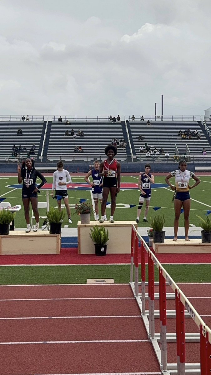 tomballgirlsTrk's tweet photo. Congratulations to Naomi “Peach” Booker on her double golds in the 100 hurdles &amp;  300 hurdles respectively at the Region 2 T&amp;F Championships. Ticket punched. Next - The State Meet.
#exceedexpectations
@TISDTHS @THS__athletics @TomballISD 
@thsabcinfo https://t.co/e5U7xb2bf2