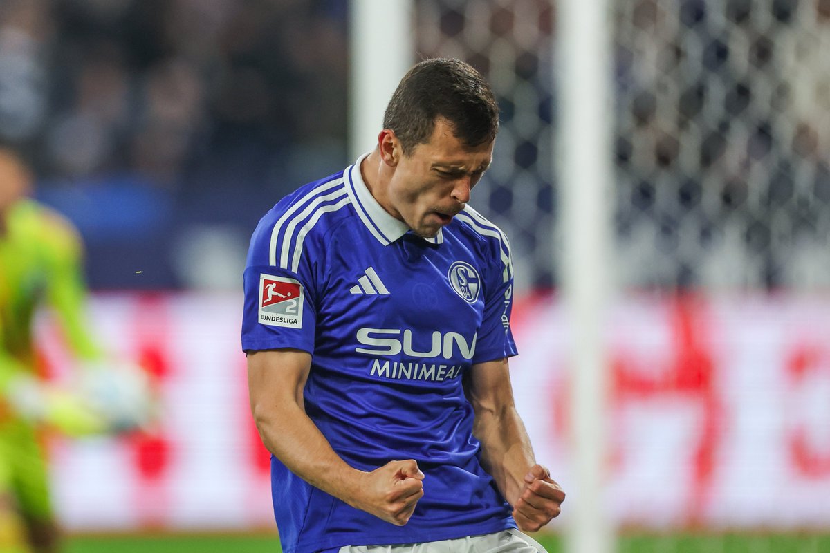 FC Schalke 04 tweet media