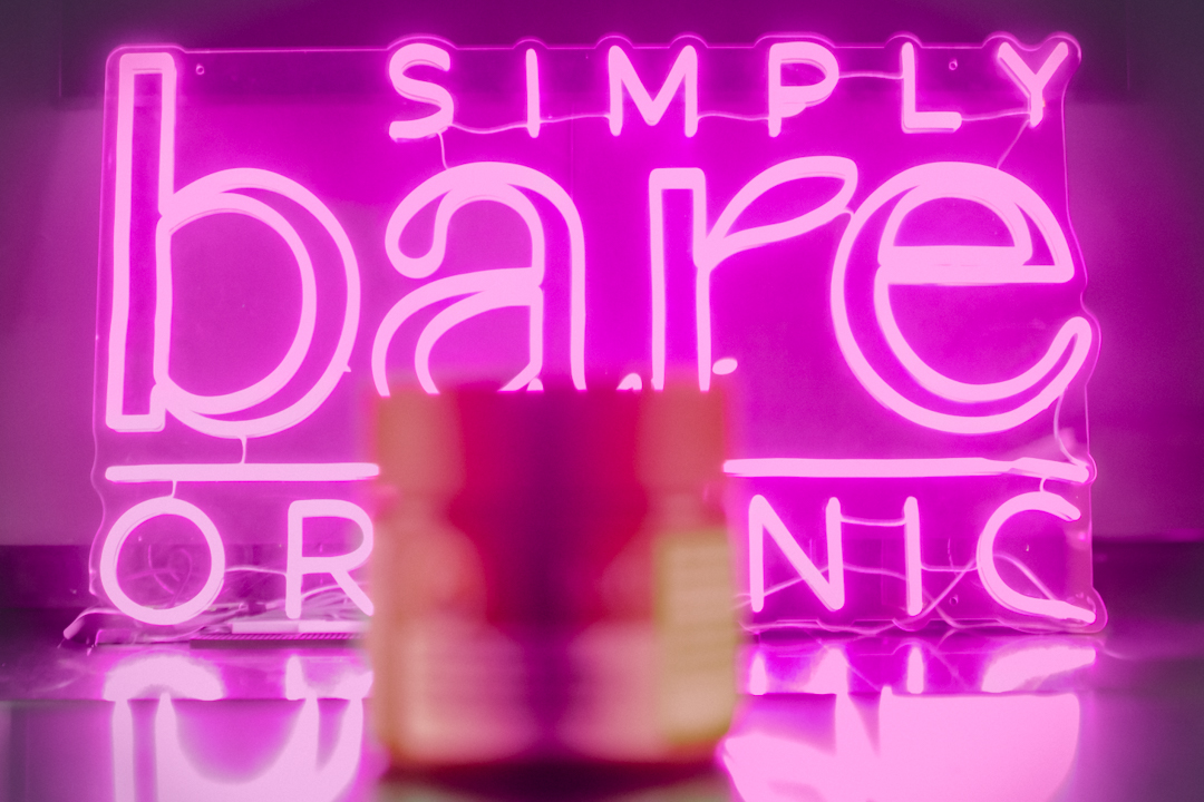 SimplyBareOrgnc's tweet photo. Simply Bare has gone ➡️ PINK just in time for 4/20. 

#PinkDrip #gastowngenetics #gastownfire #iykyk #organic https://t.co/GRF1gjX8Hb