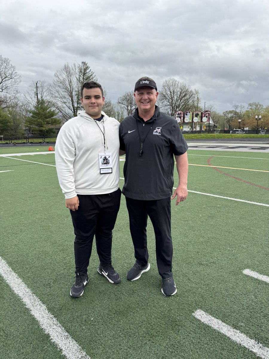 nrivenburg07's tweet image. Thank you @CoachBlackmon50 @KeeversChris for having me on the Junior Day Visit today
Go Hounds!
@UIndyFB @ICCPFootball @MattBowen41 @EDGYTIM @MDohertyICCP