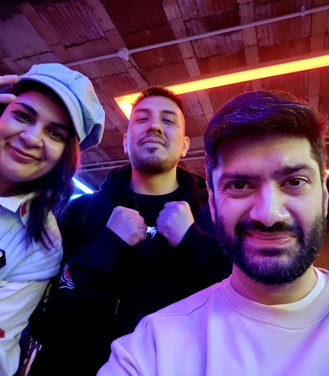 Roo Kang tweet media