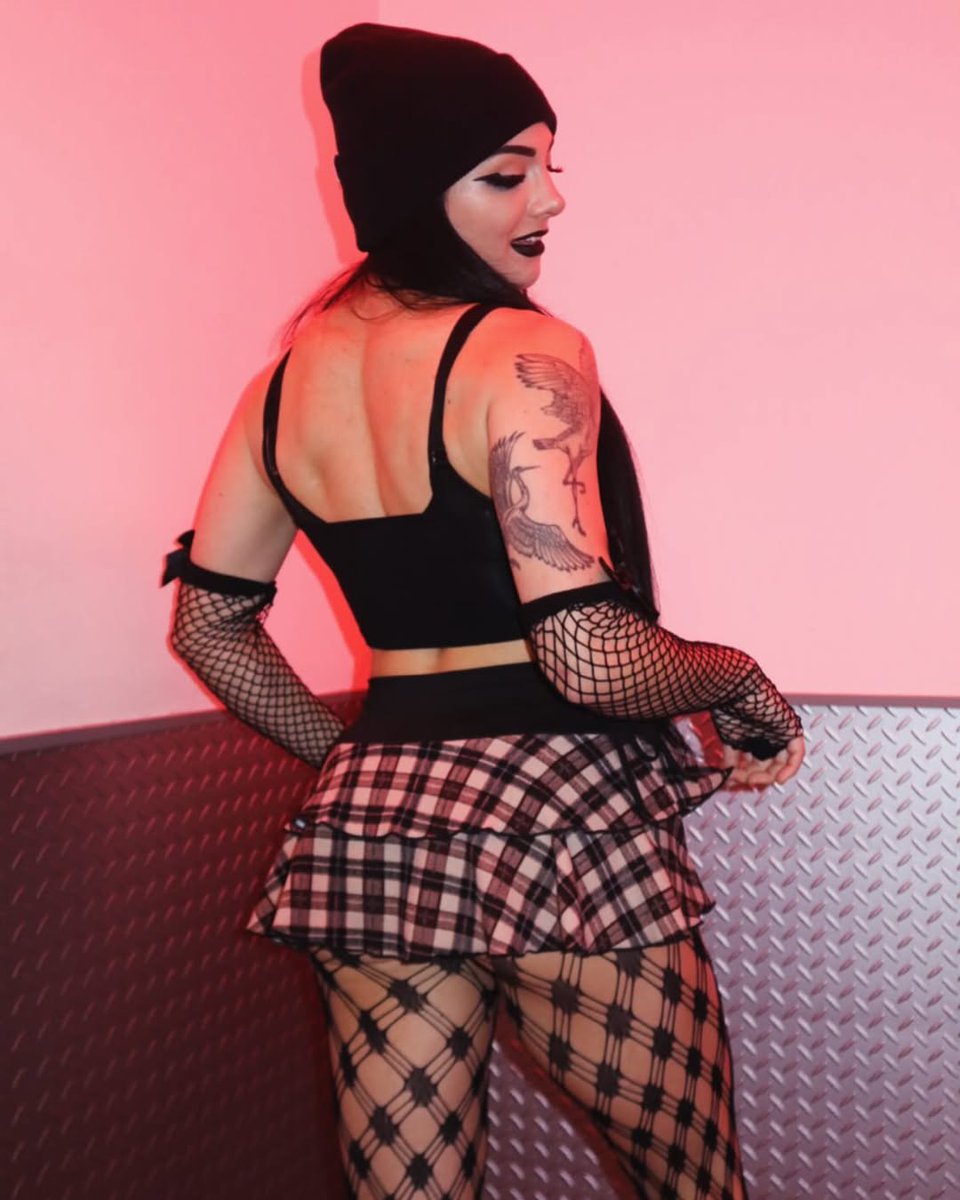 My wives are hotter than you ever will be~

~@CrazedChemicals/@OutsiderWays~