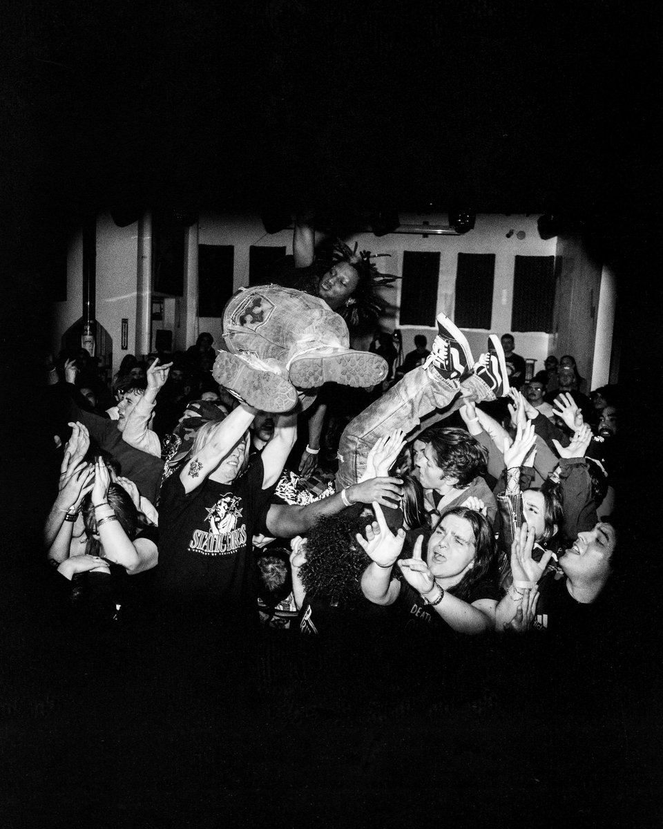 cambridge ma. 

day two of crying across the usa.

philadelphia tonight doors at 7:30.