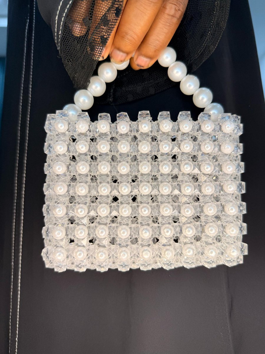 Hi guys👋🏻👋🏻

I finally started my little business --say hello to ShallyWally. I make cute, handcrafted beaded bags and accessories with love! Perfect for brunches, hangouts, parties, or just adding spice to your outfit✨✨