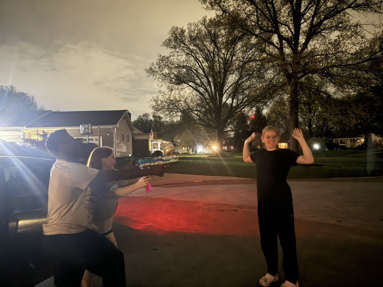 Paranoiafhs25's tweet photo. Last night The Ningers also made Sarah Spindler surrender. The kill was given, just forgot to post about it! https://t.co/okeYIFT8AJ