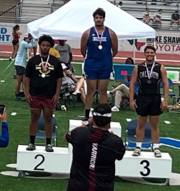 tuloso_midwayhs's tweet photo. Shawn Burdick placed 2nd in Shot Put and is STATE Bound 🙌🏻™️🙌🏻 https://t.co/IrVABPAfss