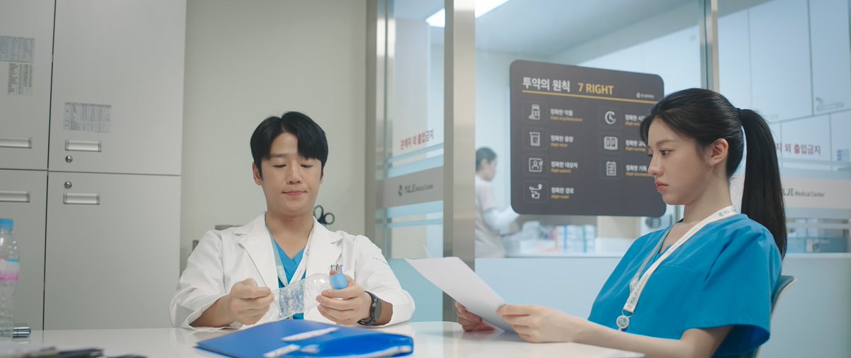 kdramamiss's tweet photo. i'm totally and completely hooked on their chemistry #ResidentPlaybook #ResidentPlaybookEp3 https://t.co/lxvF15fLzY