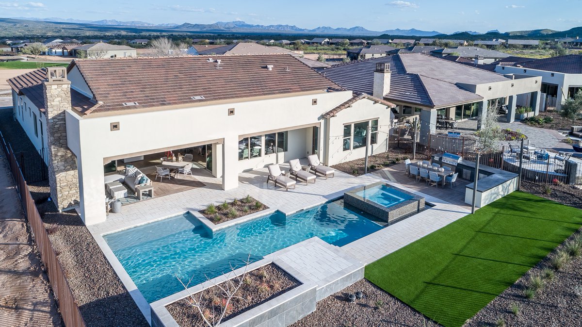 calpool's tweet image. 🌞 April in Arizona is Pure Magic! 🌵🐣

There’s nothing like soaking up the sunshine in your custom outdoor oasis during this perfect spring weather! 

Wishing you a joyful Easter weekend filled with sunshine, smiles, and a splash of fun! 💦🐰🌼

#calpools #azpoolbuilder