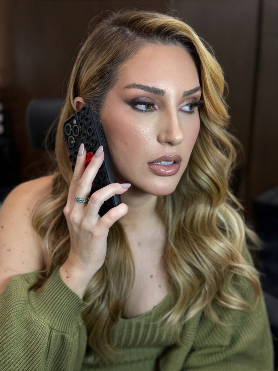 makeup_byisa's tweet photo. Ela é maravilhosa de todas as formas rs 
@draameirelles 🧚🏻✨♥️ https://t.co/rO6JzPTYPL