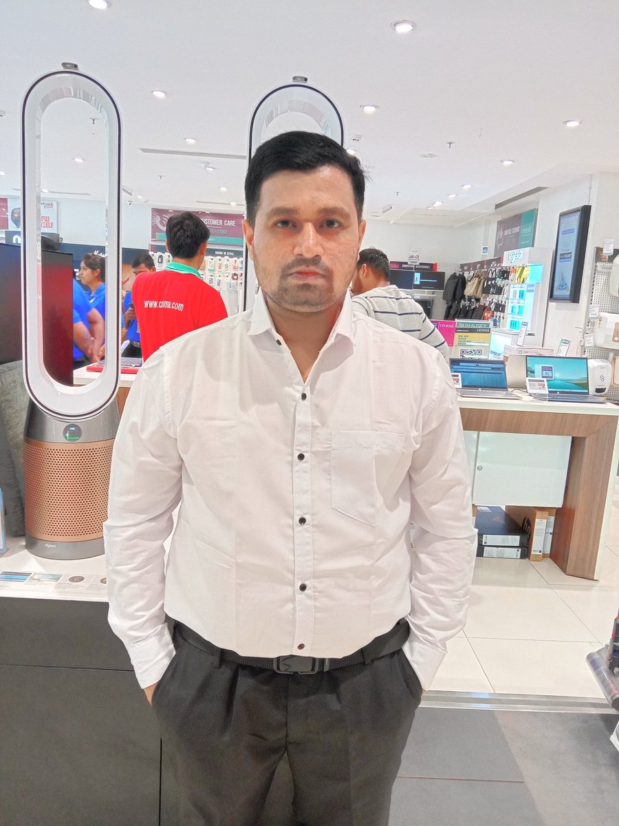 lahu_shrikant's tweet image. #NewPhotoshoot✝️📸
#NewCloth✝️
#NewUniform✝️
#WorkMemory✝️
Hi👋
This Photoshoot is done by my Vivo Y 12 Smartphone Back Camera. 
My friend Vivek IFB Brand Executive &amp;amp; Sahil Haier Brand Executive took my images as per my direction. 
Osam friends. 
Thanks.
⛪🛕🕍🕋⛩️🕌🎭🌍💡🕯️🥇✨
