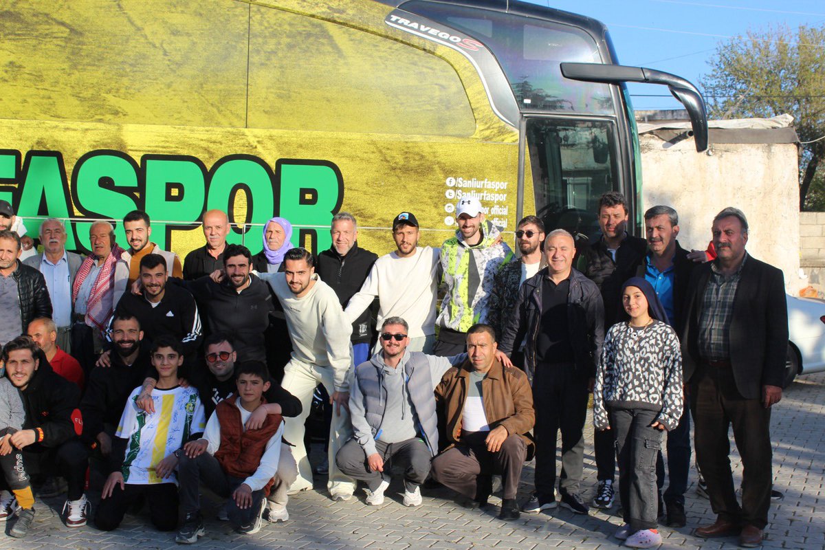 Hiçbir zaman reklam ve hesap içerisinde olmadan şanlı takıma sahip çıktığına şahidim <a href="/fgecgel/">Feridun Geçgel</a> kalmak adına bu hafta  olmayan piyon yönetime rağmen  bir hafta boyunca emeklerine şahidim <a href="/muratcevheri/">Murat Cevheri</a> 🔰🔰