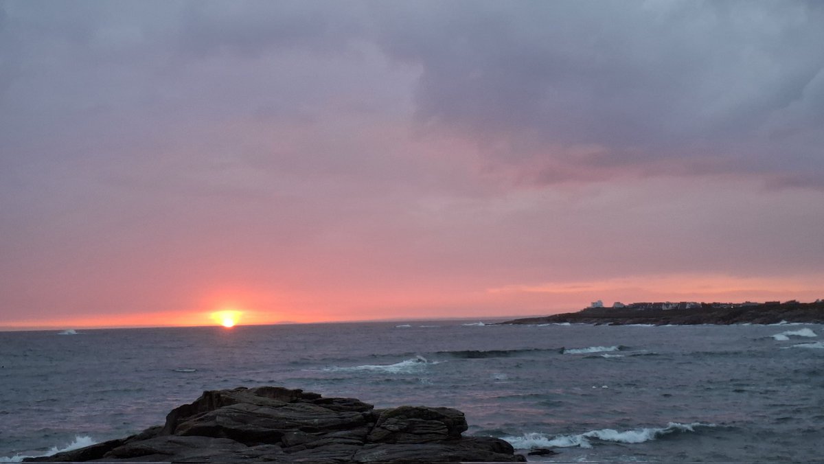 kereonnec's tweet image. #FestNoz à Poemeur avec un beau coucher de soleil