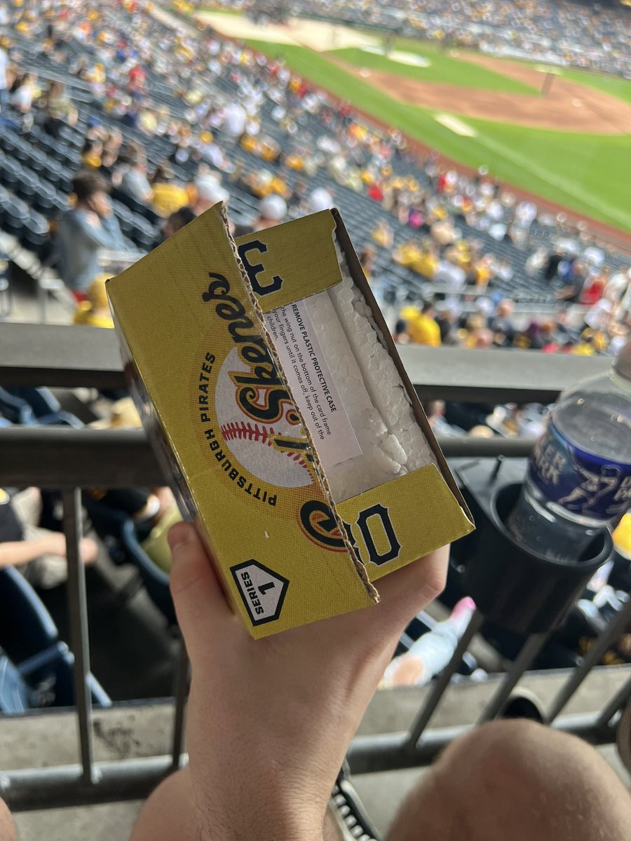ZPAINT99's tweet photo. @Pirates this is the bobblehead that you hand out? Ripped already https://t.co/p3plVjidJM