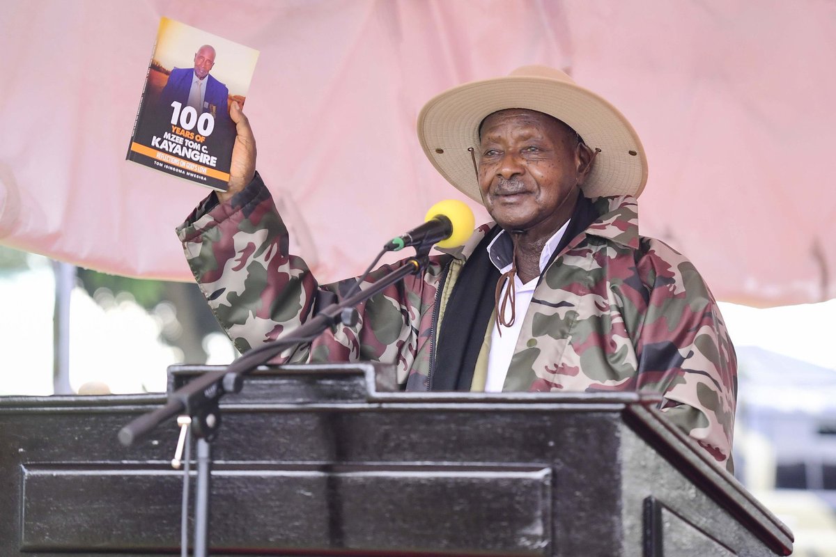 AnkoleArchives's tweet photo. We honor the life of Mzee Kayangire and thank God for blessing him with many years. https://t.co/XT7pbtZQWH