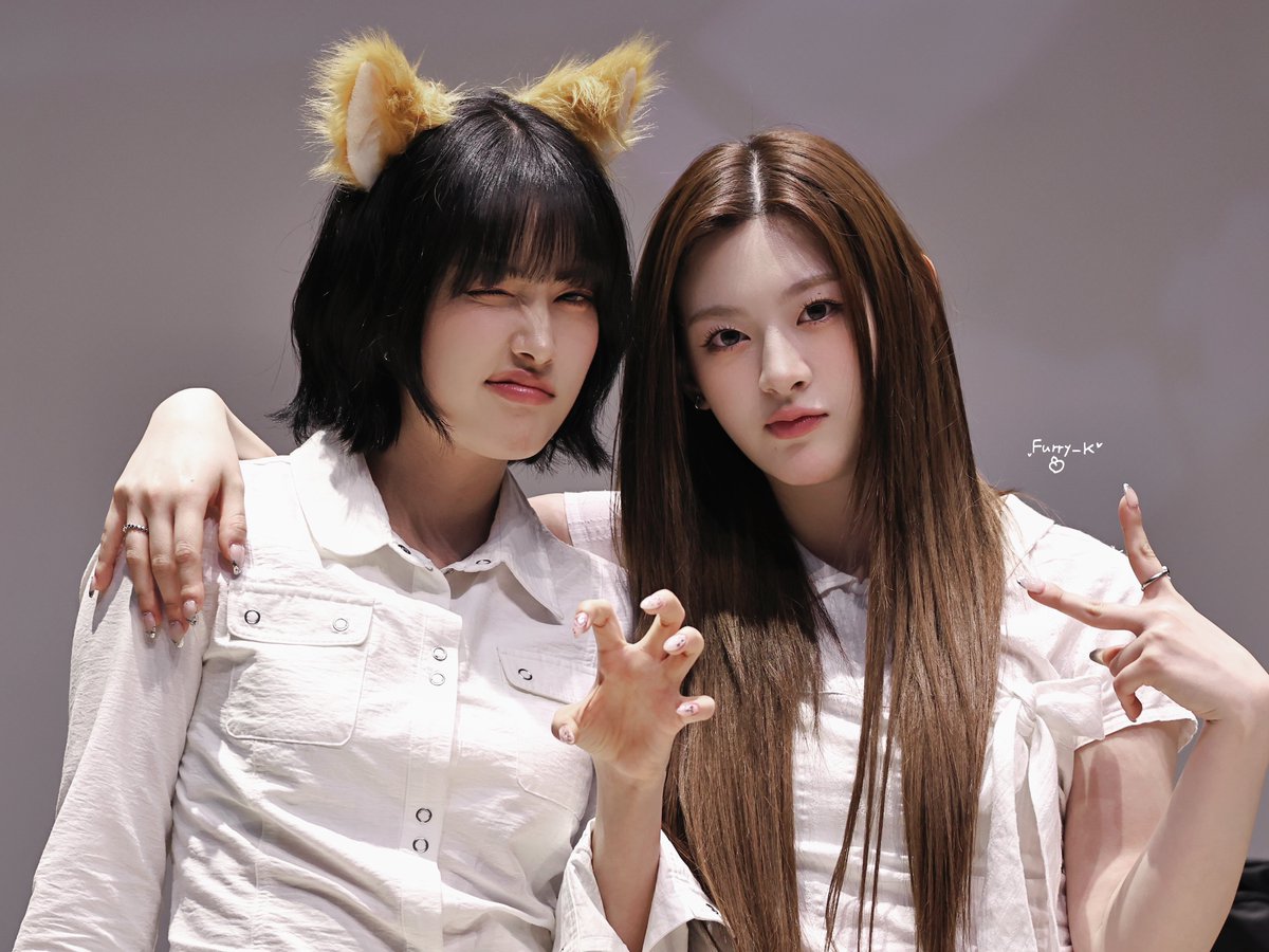 Furry_k_'s tweet photo. 250419 윤세은즈 너무 좋앙🥰

#STAYC #세은 #윤  
#스테이씨 #SEEUN #YOON 
#공주와또  #윤세은즈 https://t.co/dLJRfJYKng
