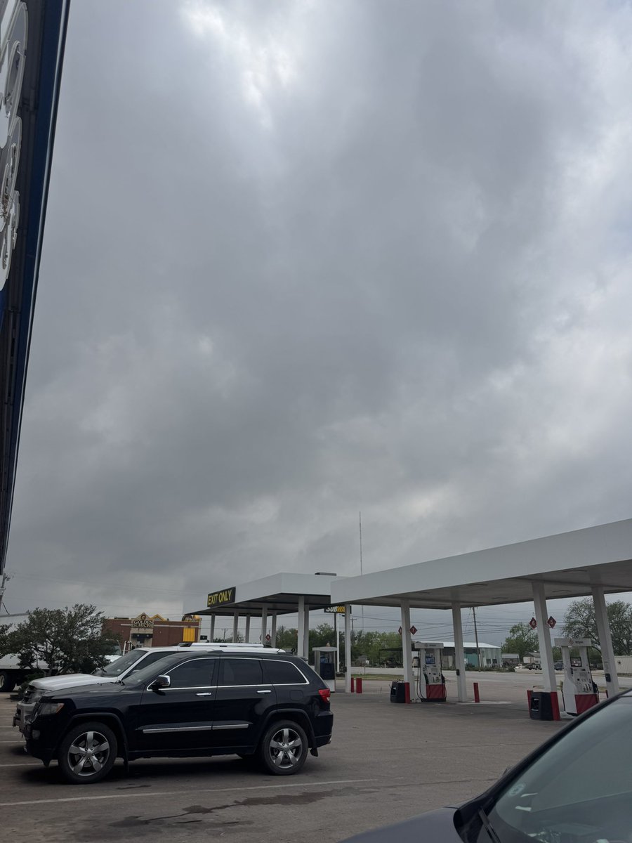 gas station? no, cow farm. (there was cows behind me)