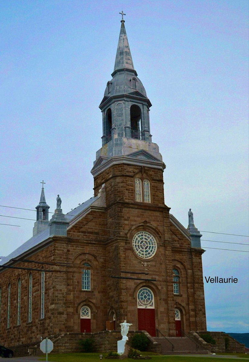 VijayEllaurie's tweet photo. Good Afternoon 🕊️#SteepleSaturday #churches #steeples #stonemasons #architecture #buildings https://t.co/GafvmTQo7l